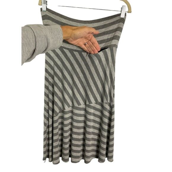 Athleta Gray Shadow Striped Faux Wrap Skirt, Drawstring Waist, small, sty 819645 - Picture 6 of 9